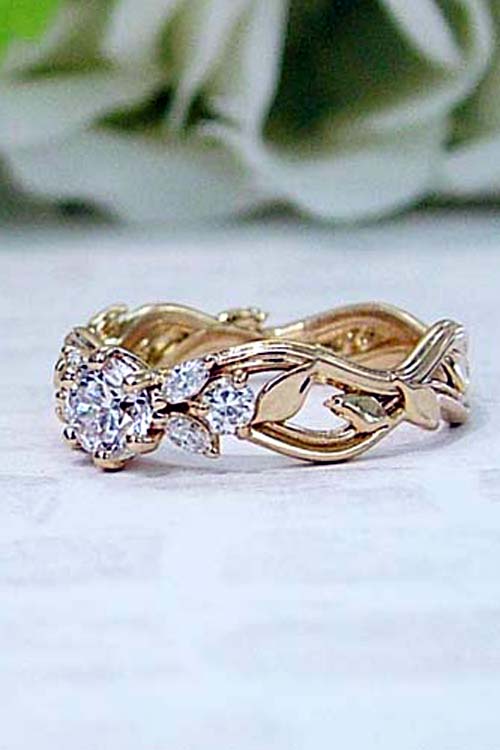 custom lab grown diamond engagement ring columbus