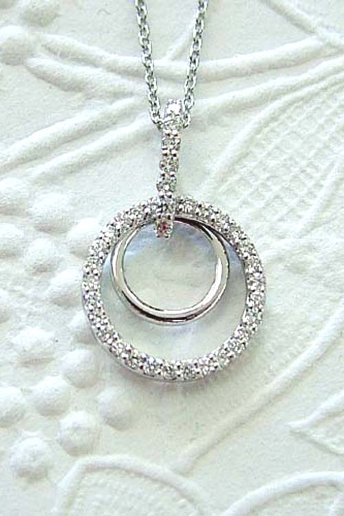 lab grown diamond double circle pendant