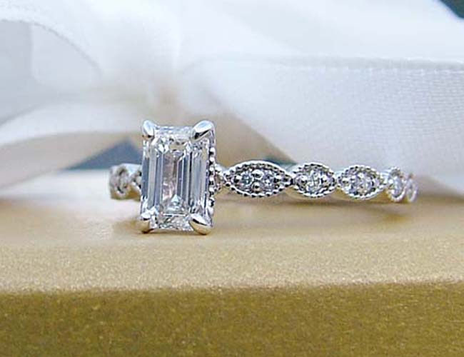 1 Carat Oval Lab Diamond Engagement Ring - Melina Jewelry