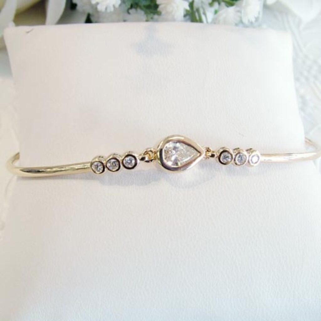 how a custom bracelet is made